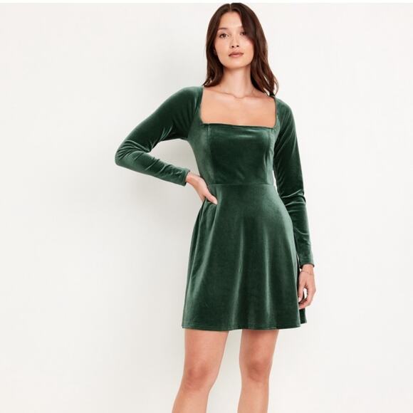 Old Navy Fit & Flare dark green Velvet Mini Dress - Picture 3 of 9